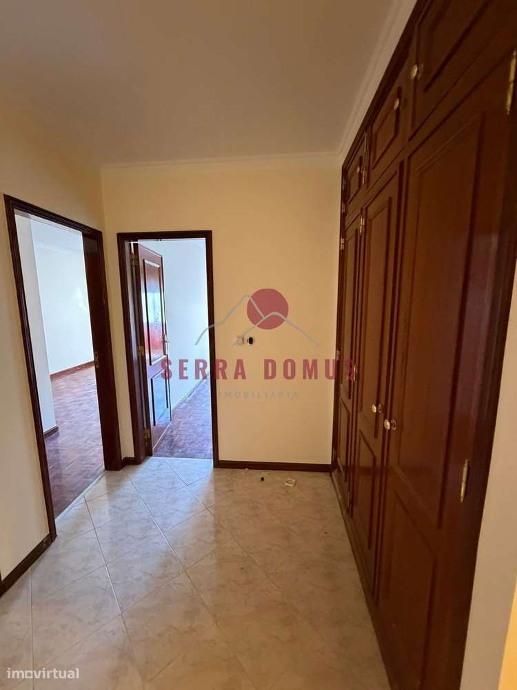 Apartamento T2 com parqueamento - Cavaleira-10
