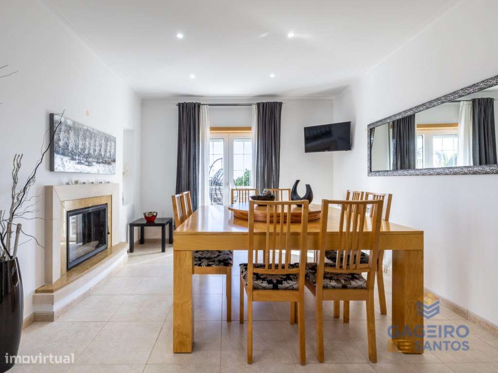 Moradia Independente T4 +1 em São Martinho do Porto-16