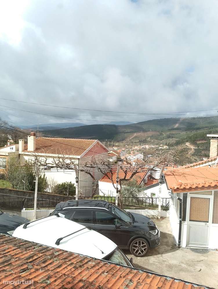 Moradia T2 nas Cortes do Meio - Covilhã - Grande imagem: 5/36