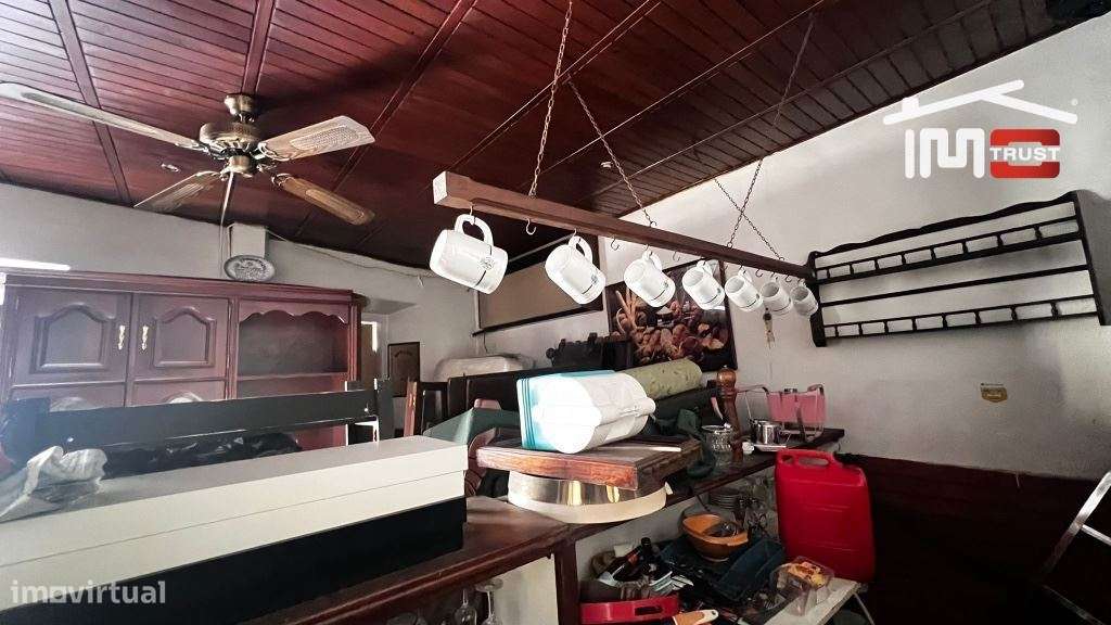 Prédio Habitacional Rés-do-Chão e 1º andar no Centro do Montijo - P...-7