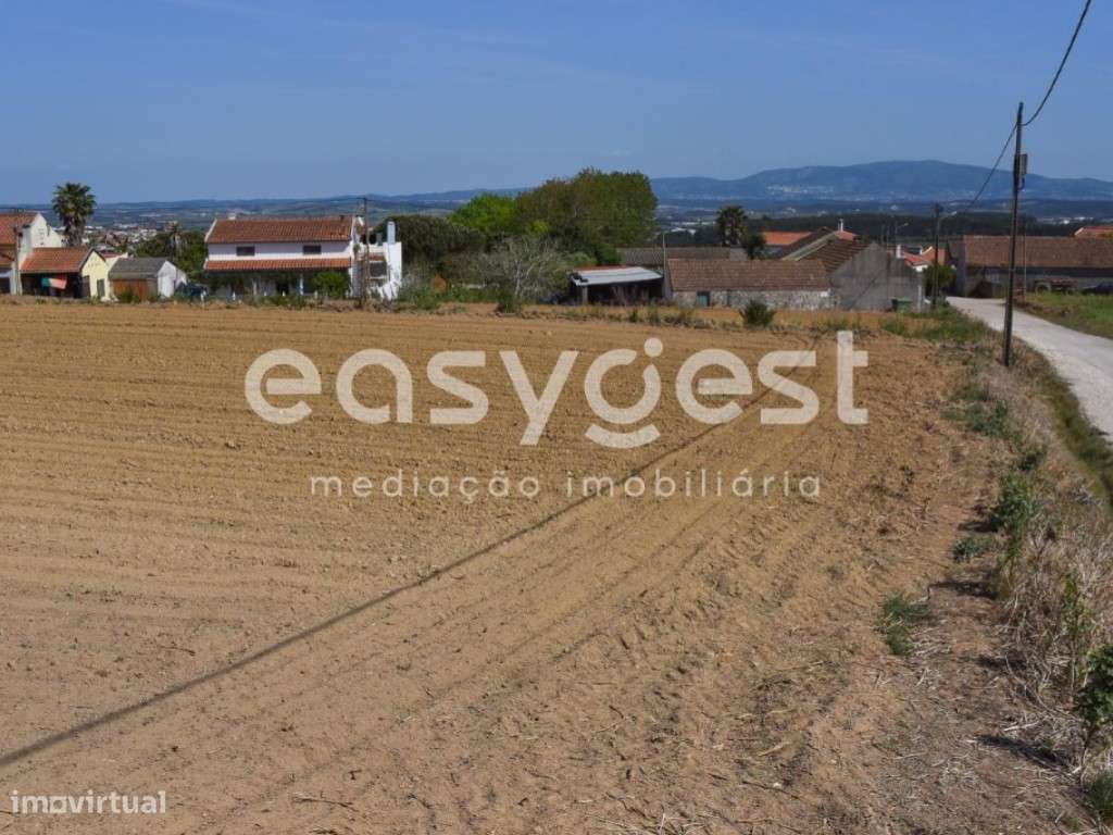Terreno Urbano com 4.540 m2, para construção, no Reguengo Grande - Grande imagem: 2/34