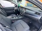 BMW Seria 5 520d Touring - 6