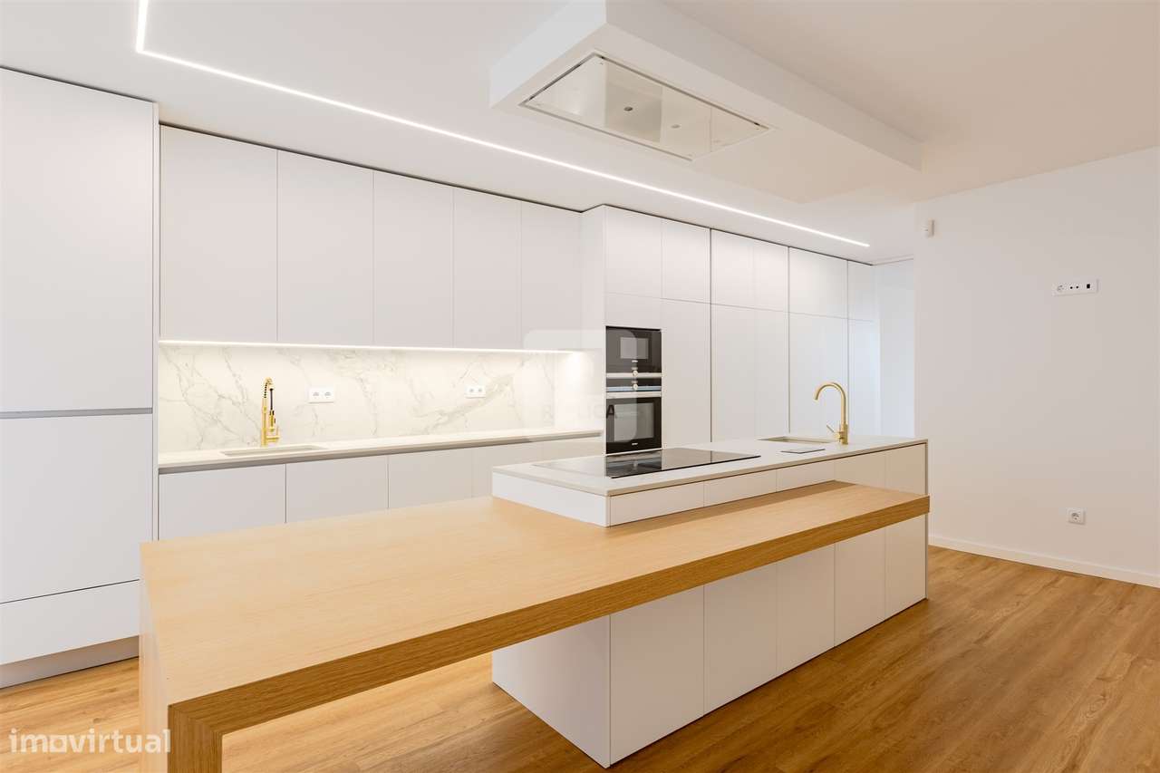 Moradia T4 com Piscina e Vista Mar - Grande imagem: 5/56