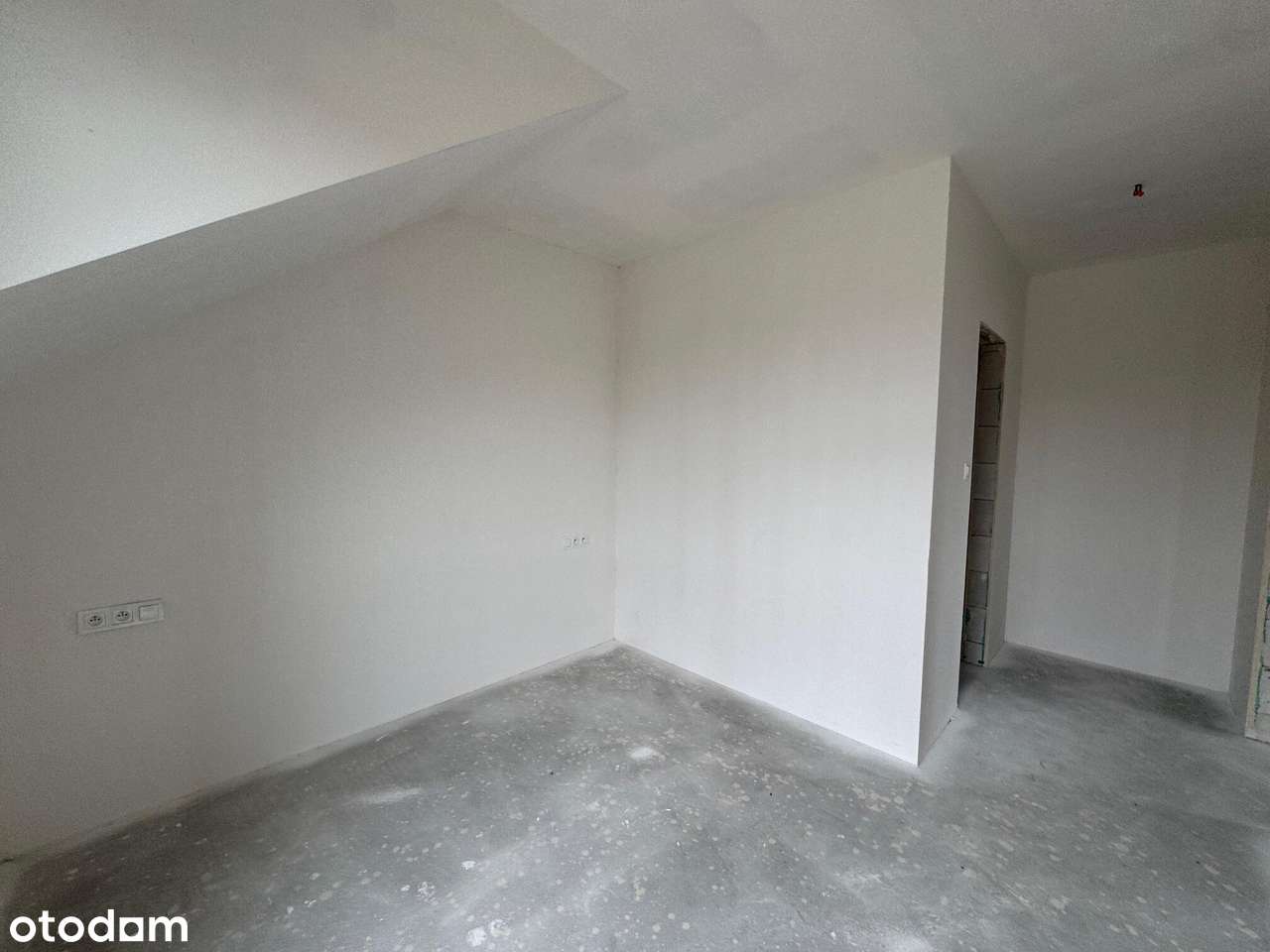 DOM w zabudowie bliźniaczej Kołobrzeg-17