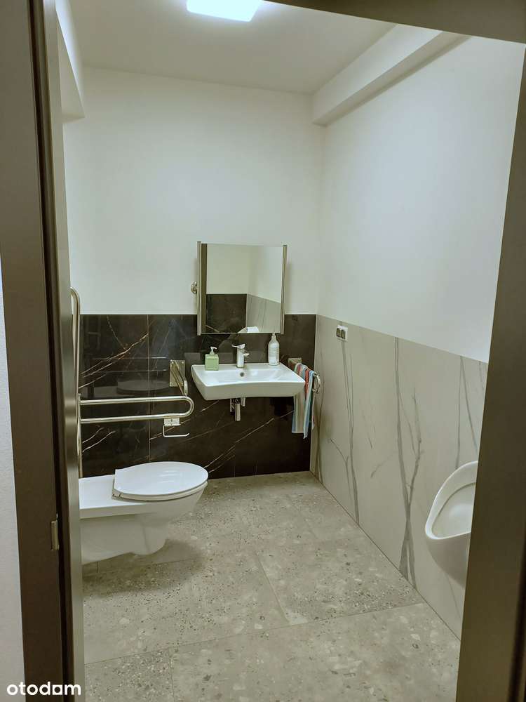 Nowoczesny budynek handlowo-usługowo-biurowy, KSM ul. Zagórska-12