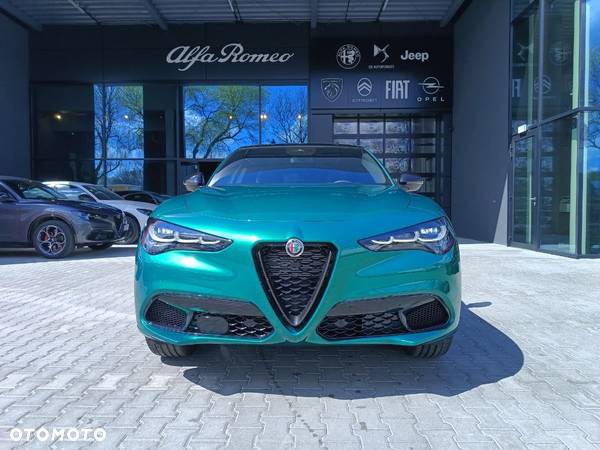 Alfa Romeo Stelvio - 3