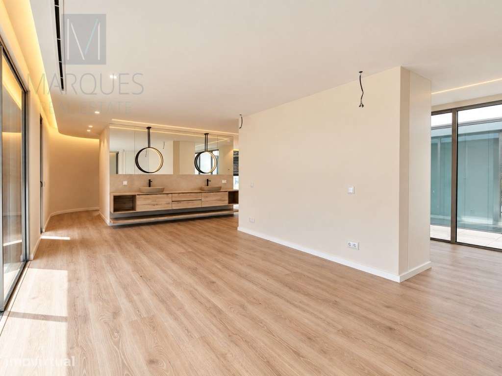 Moradia T5 de Luxo com Piscina Infinita | Verdizela-28