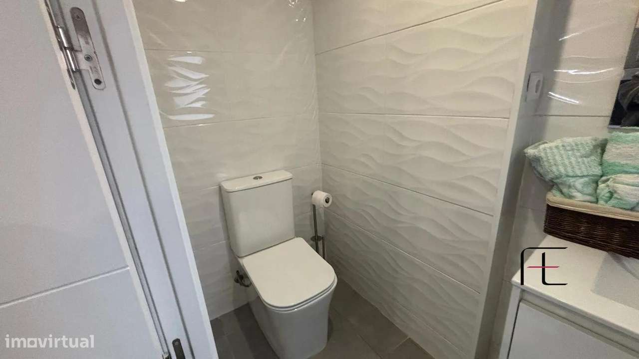 Moradia t2 com espaço exterior em Valbom-28