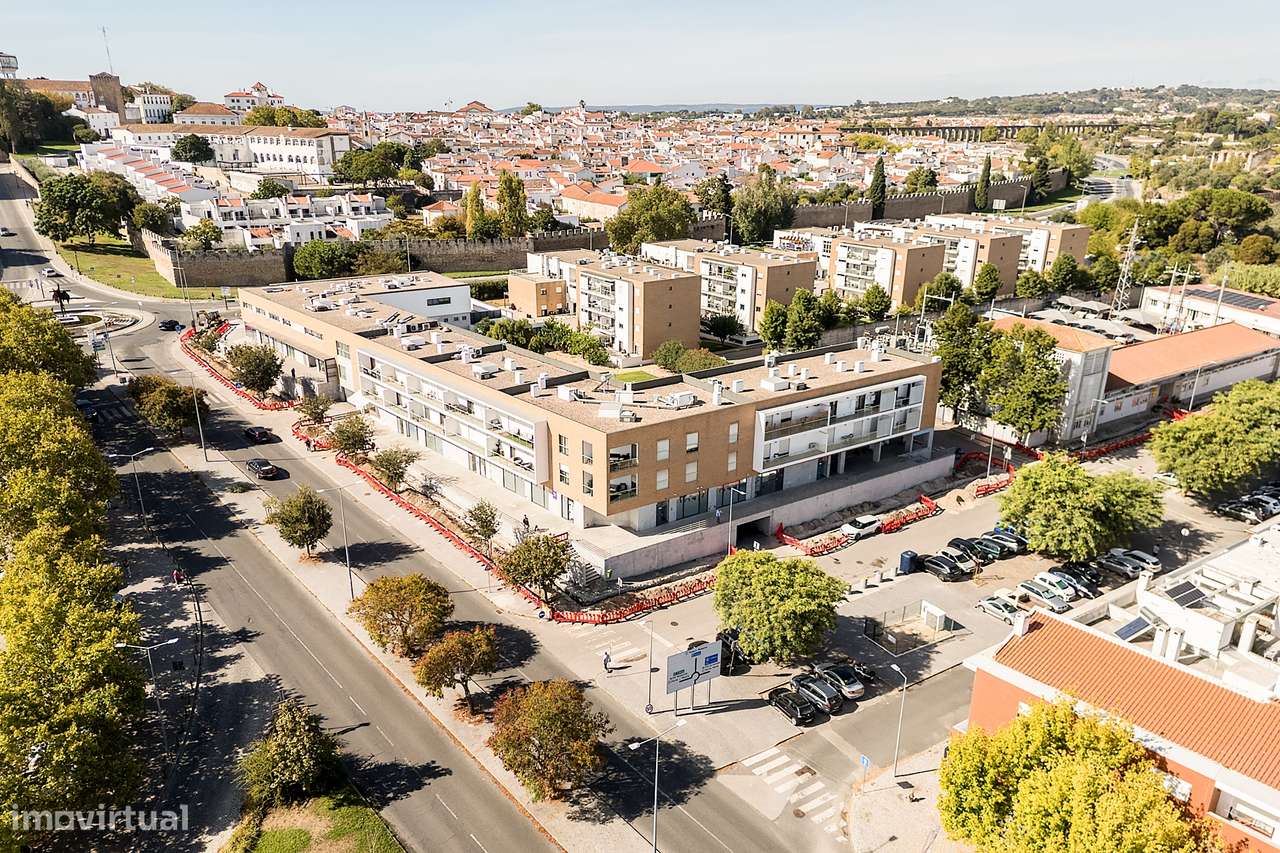 Trespasse de Espaço Comercial c/ 98 m² todo quipado | Nova Eborae, Bac-21