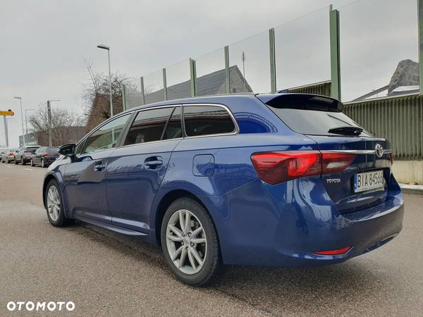 Toyota Avensis 2.0 D-4D Premium - 7