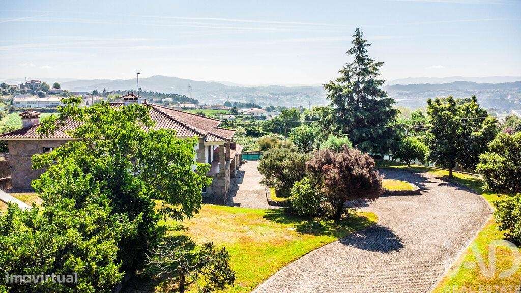 Casa / Villa T3 em Oliveira (Santa Maria) de 221,00 m2 - Grande imagem: 5/29