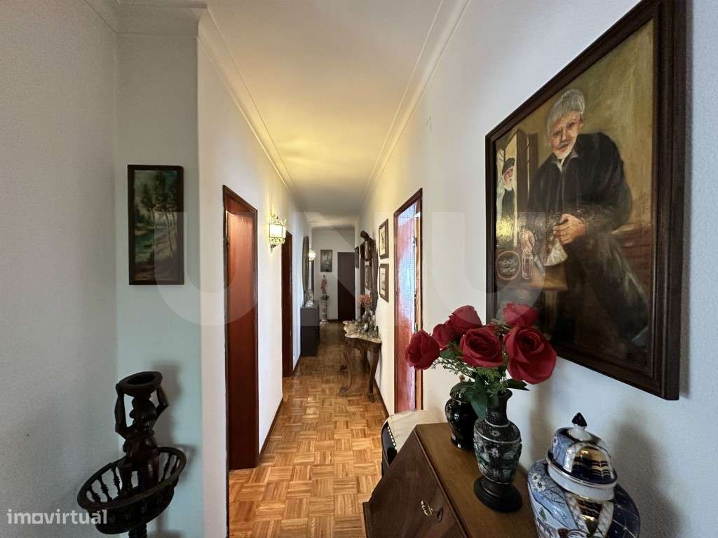 Moradia T3 com logradouro e anexo - Bairro do Espertim, Covilhã-7