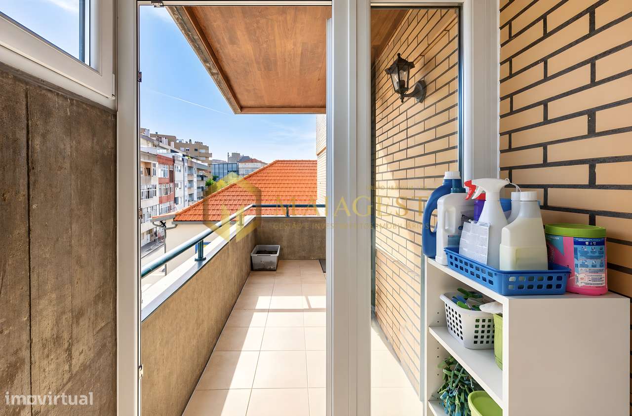 Apartamento T2+1 com Suite e Varanda no Centro de Gaia-18