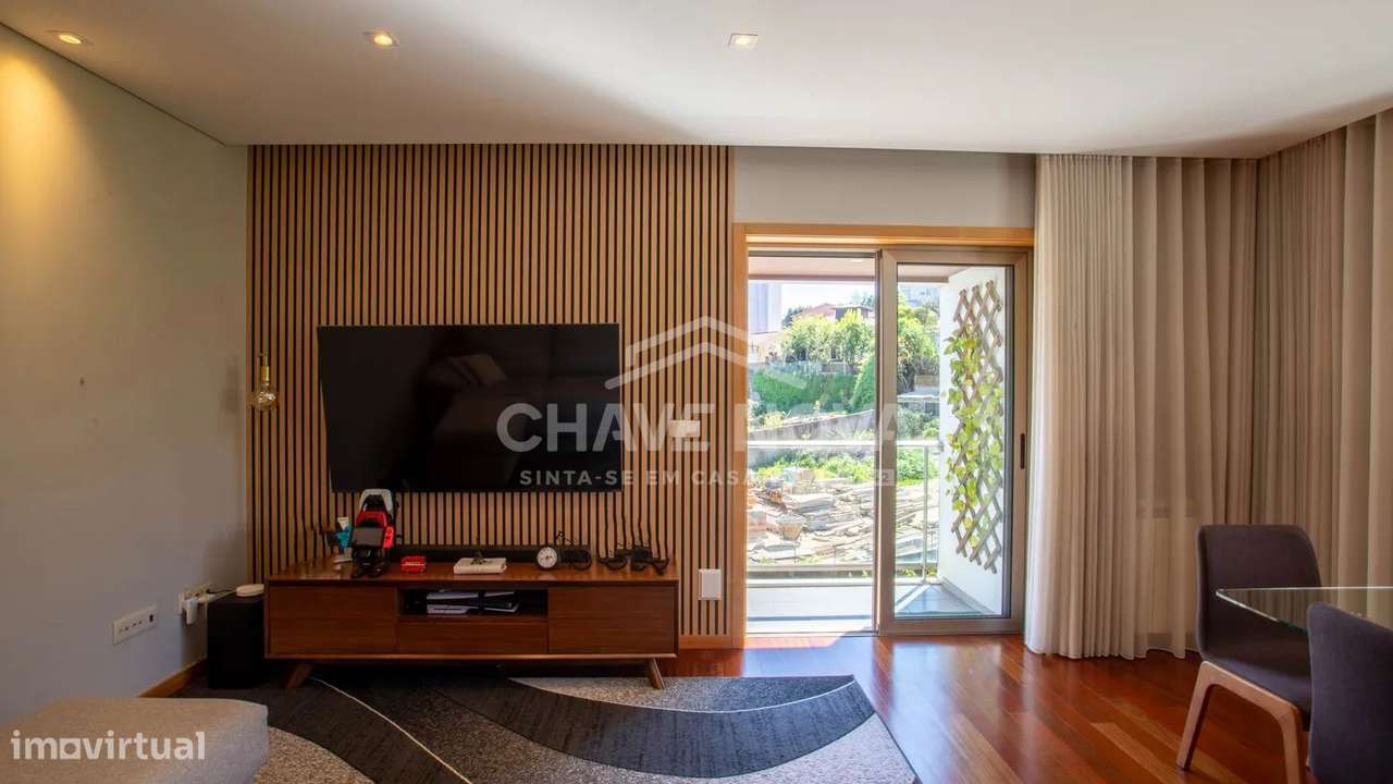 Excelente Apartamento T3 com Terraço em Oliveira do Douro,-26