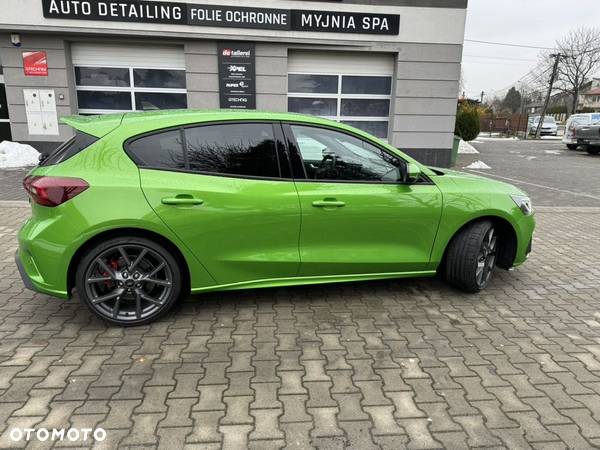 Ford Focus Turnier 2.3 EcoBoost S&S ST mit Styling-Paket - 10