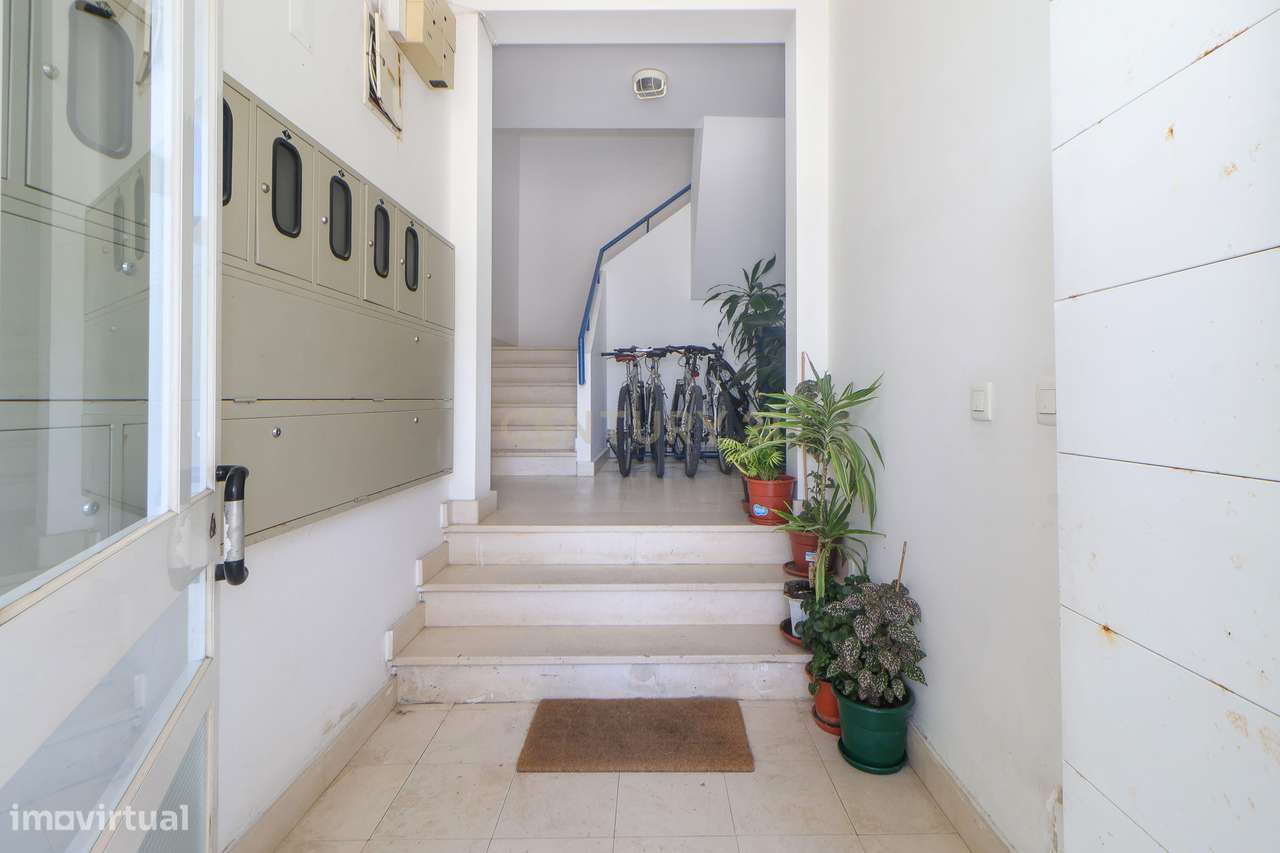 T3 Remodelado em 2024 | Pronto a Habitar | Vendas Novas-34