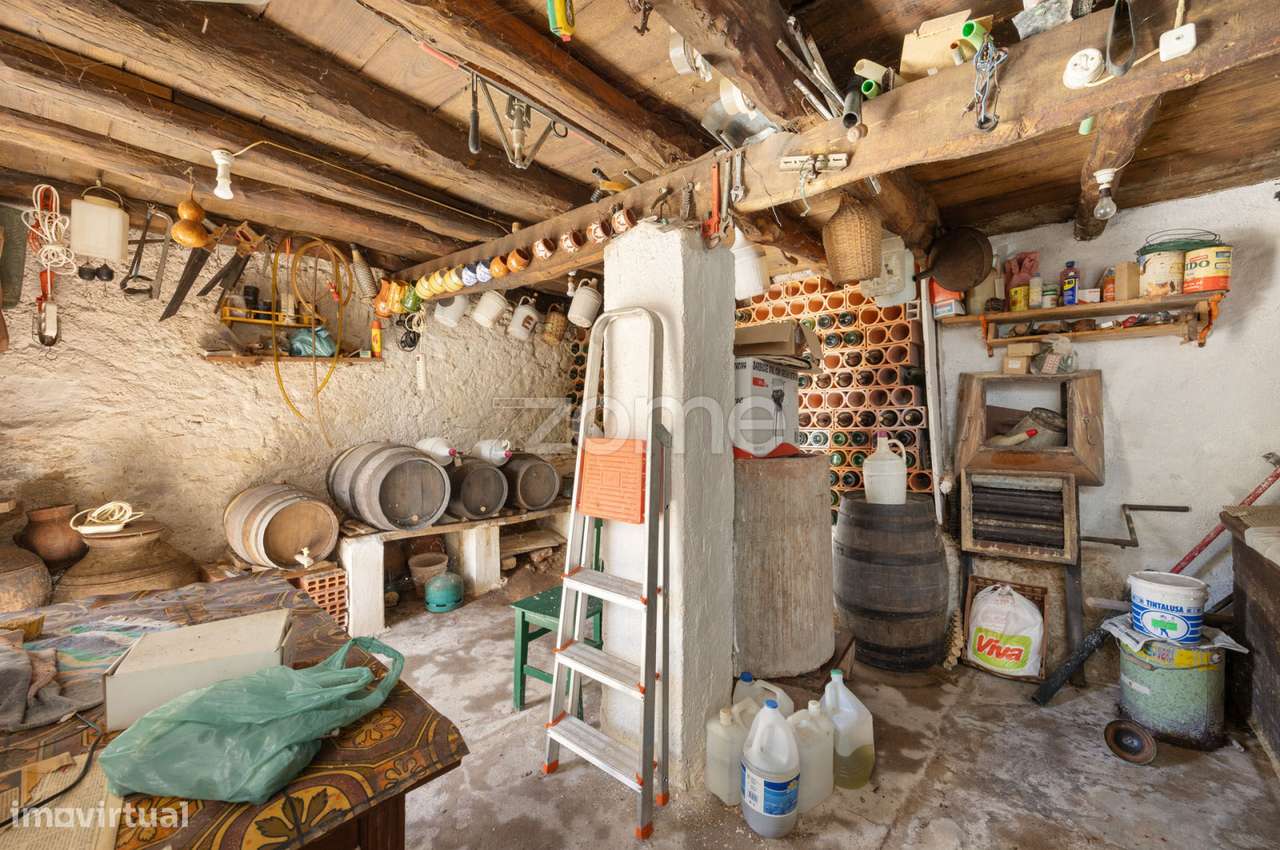 Moradia T2+2 | Garagem | Alvaiázere | Ao abrigo do Simplex-17