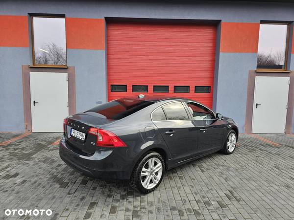 Volvo S60 D2 - 4