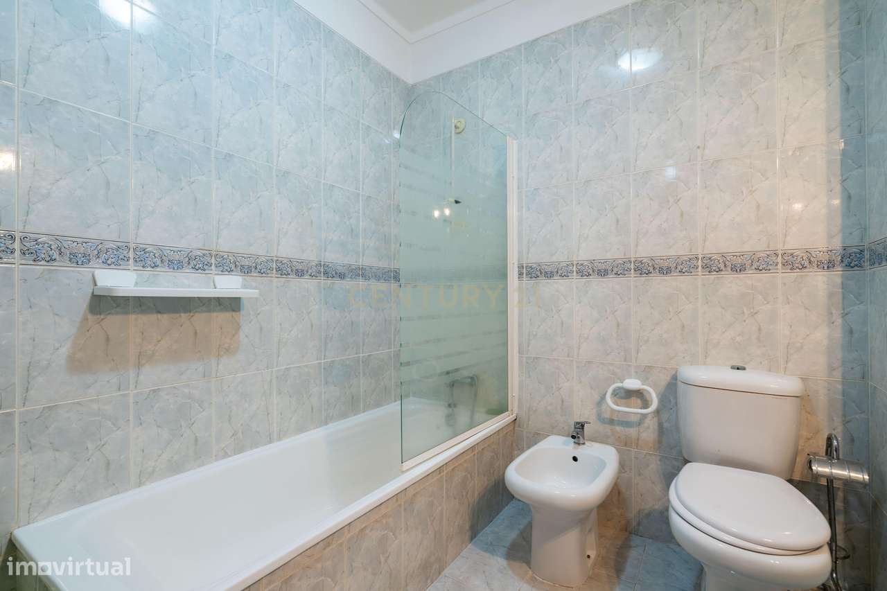 Moderno T1 em Lousã, quase novo e pronto a habitar-29