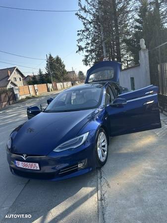 Tesla Model S Standard Reichweite - 1