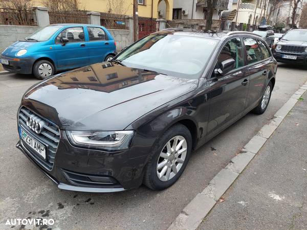 Audi A4 2.0 TDI quattro S tronic - 33