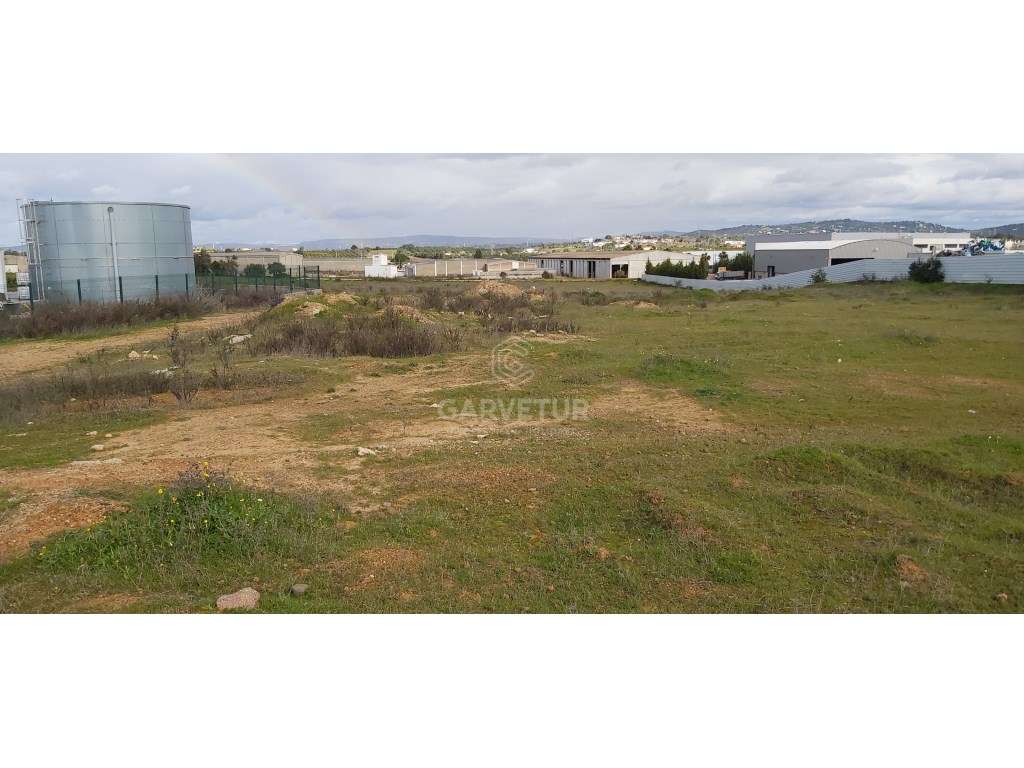 Terreno rústico em zona industrial, Algoz, Algarve - Grande imagem: 4/16