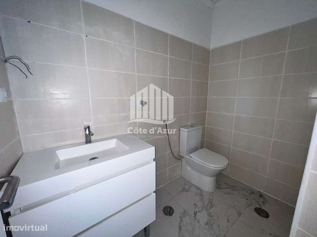 Oportunidade de Negócio: Loja em Rés-do-Chão no Barreiro - Grande imagem: 4/18