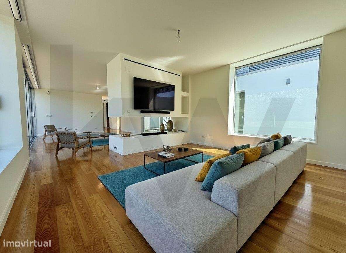 Exclusividade, luz e jardim em plena Lisboa - moradia premium na Quint - Grande imagem: 3/32