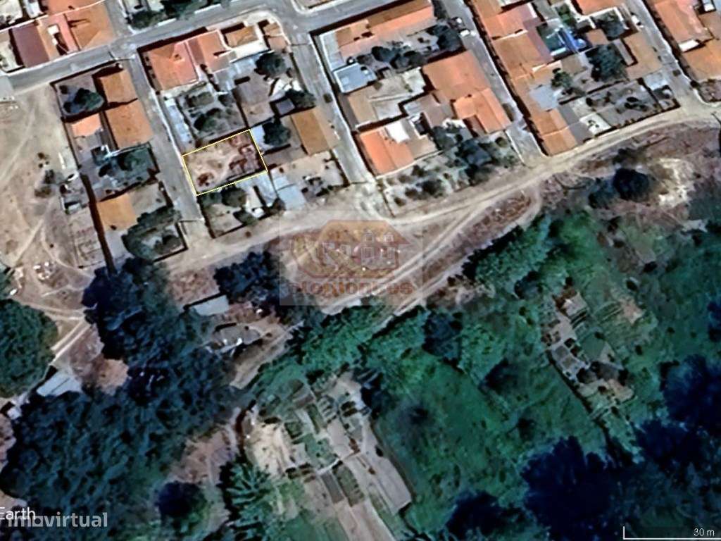 Lote para construção de moradia em aldeia típica alentejana - Grande imagem: 1/8