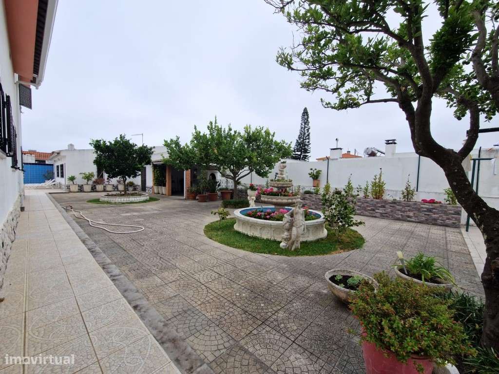 Moradia isolada em Fernão Ferro perto da praia de Sesimbra - Grande imagem: 5/60