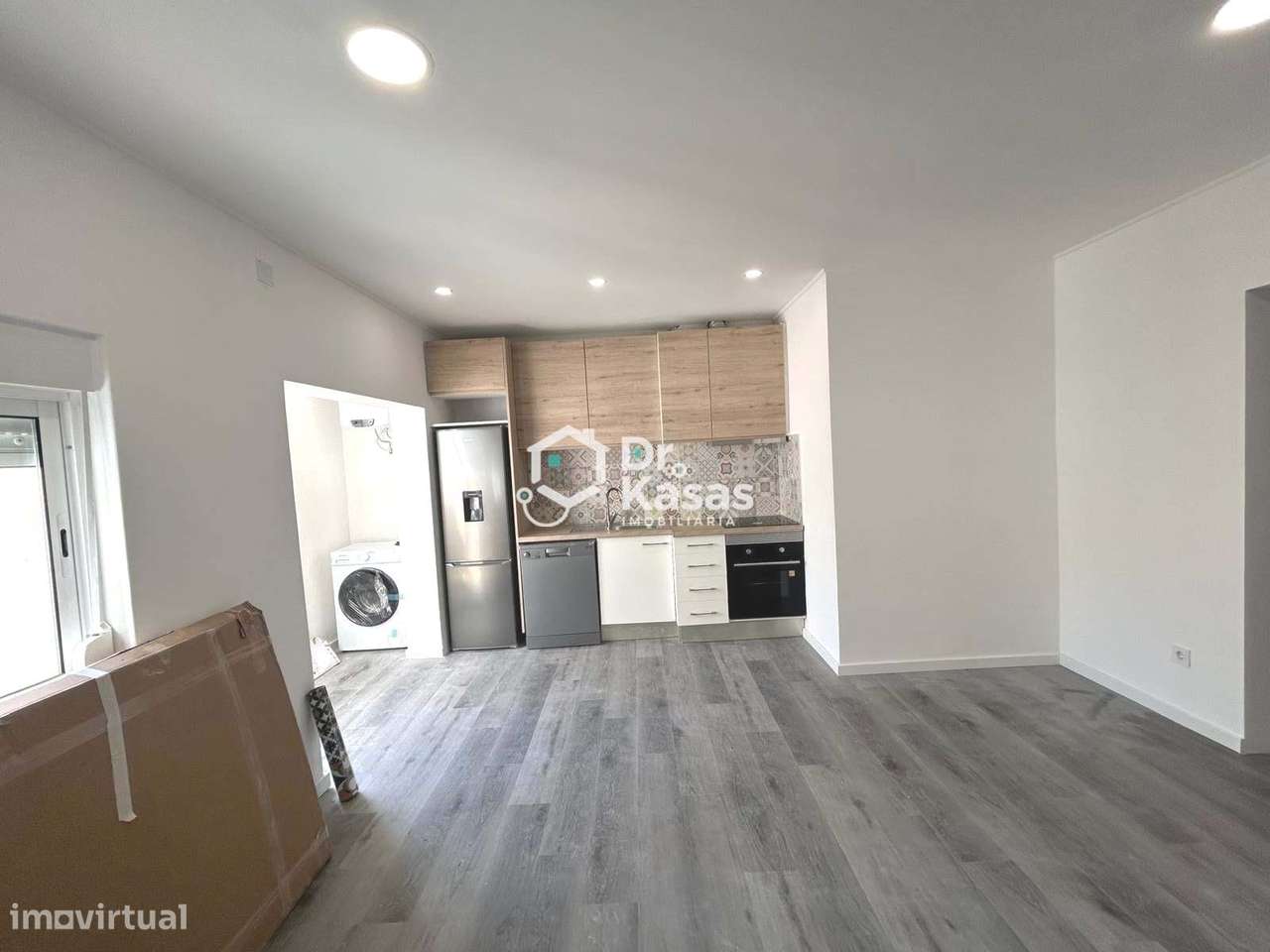 Apartamento T2 Renovado na Baixa da Banheira-13
