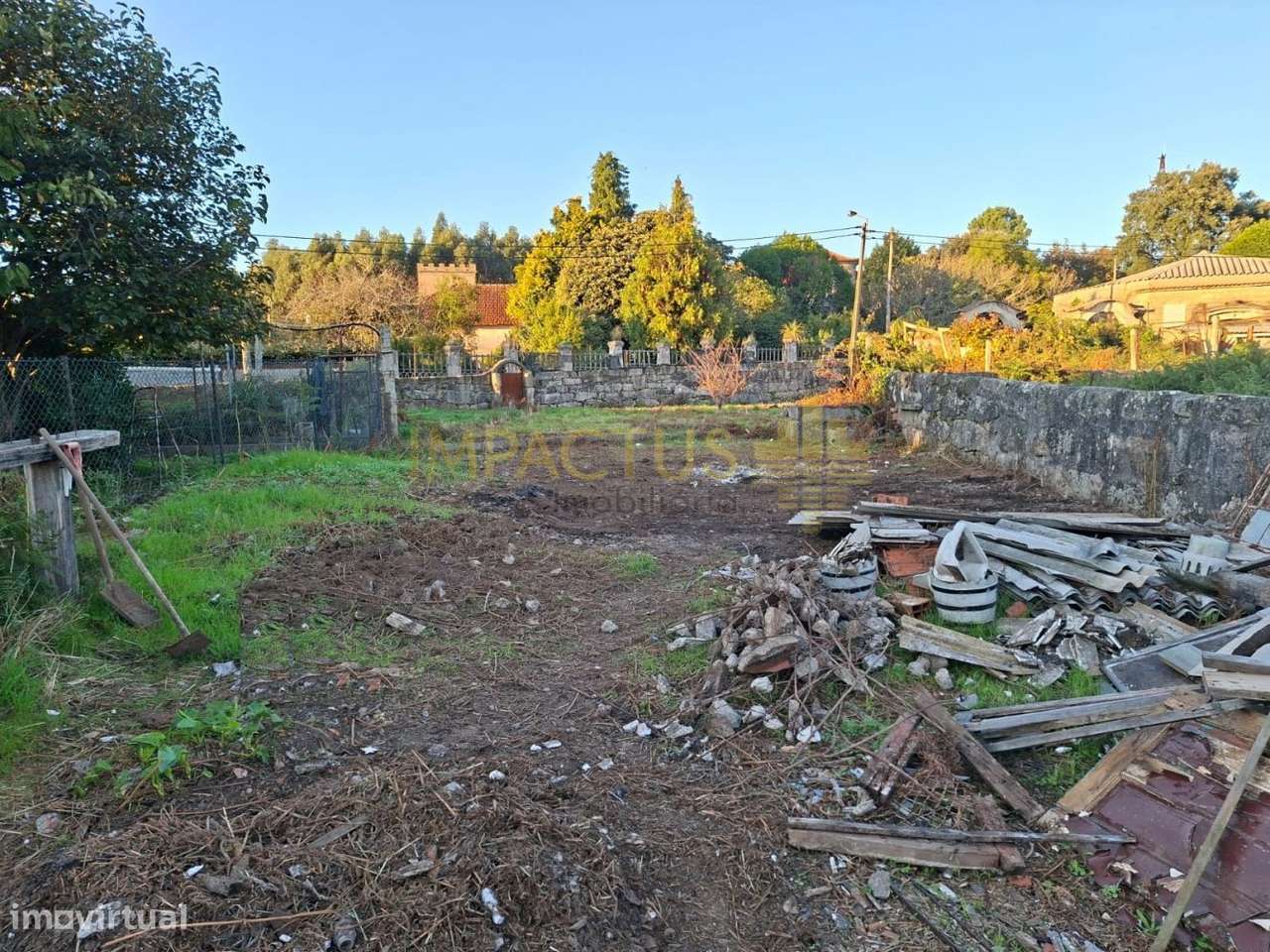 Terreno para construção moradia - Grande imagem: 2/9