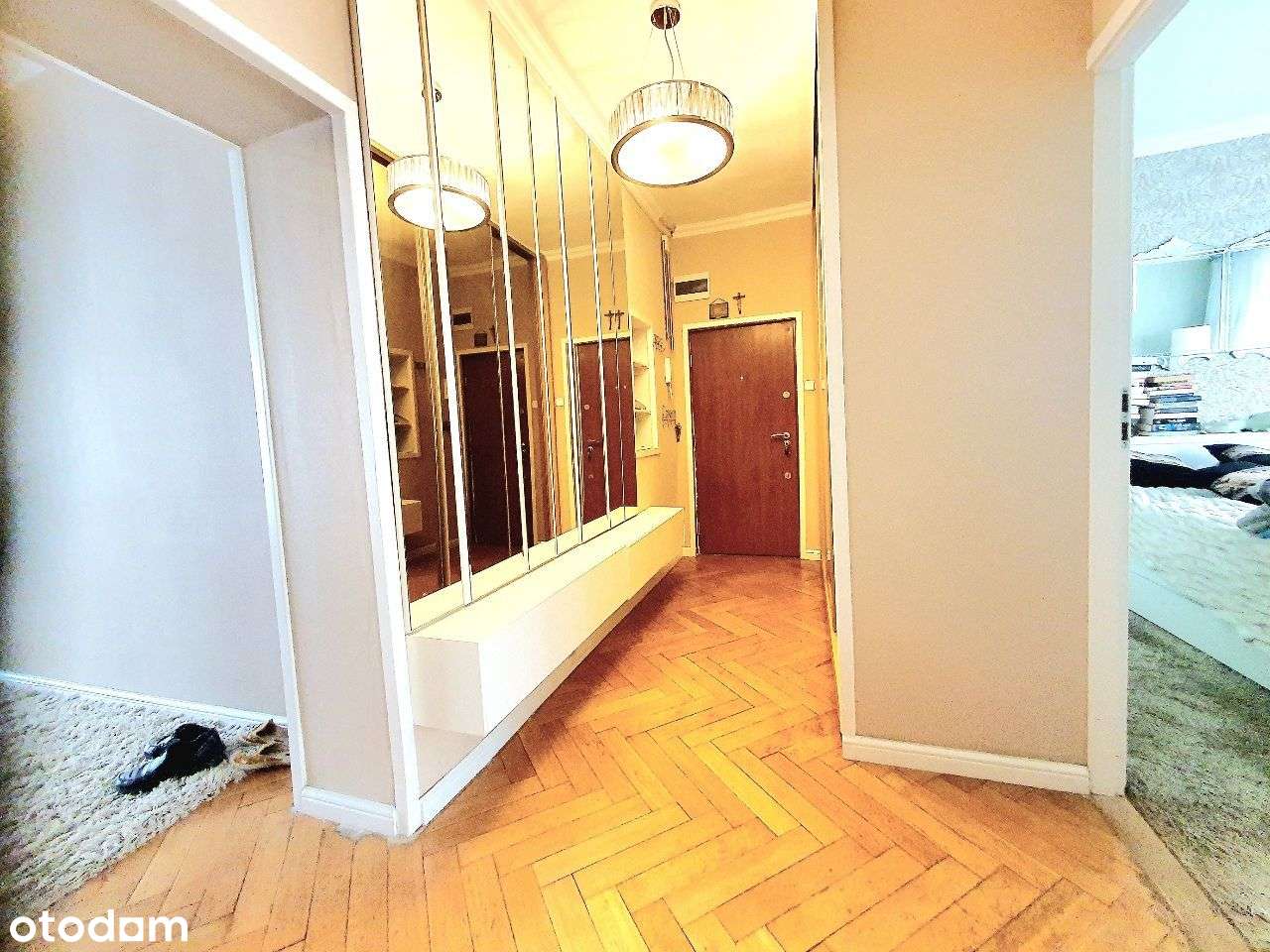 Idealne! obok starówki; 2 duże pokoje, osobna kuchnia, niski blok-8