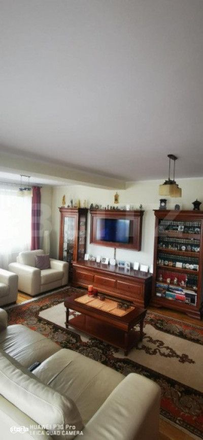 Apartament pe doua nivele, cu 5 camere, 185mp, zona Zamca