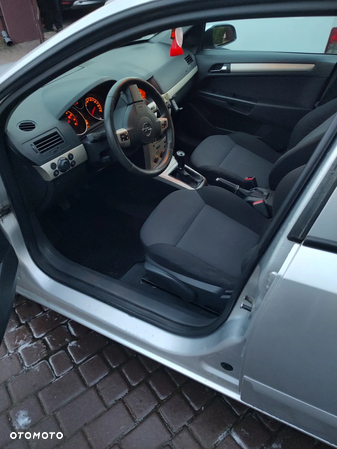 Opel Astra III 1.6 - 12