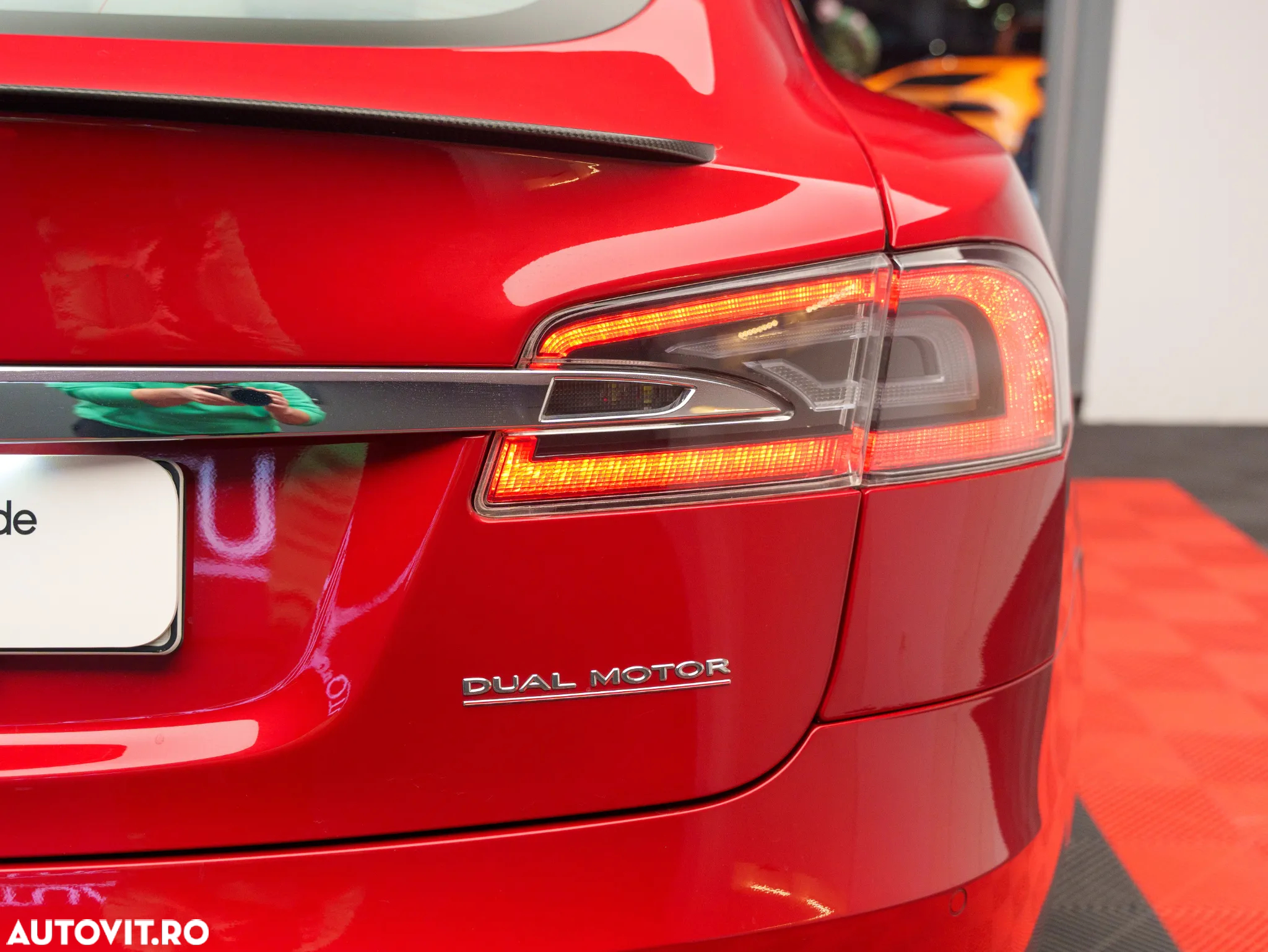Tesla Model S Ludicrous Performance - 10