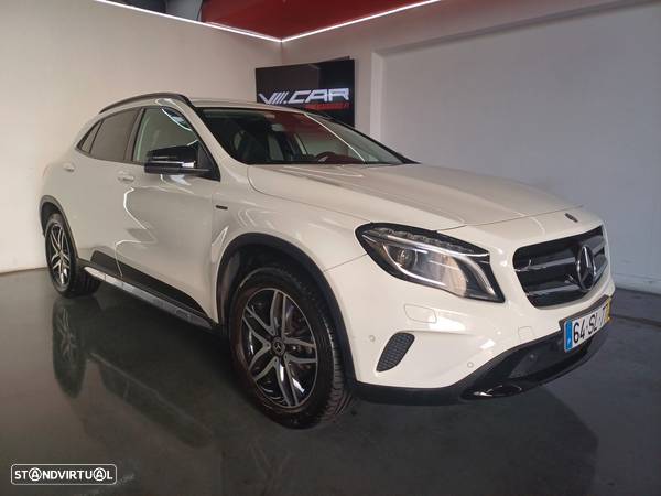 Mercedes-Benz GLA 180 - 1