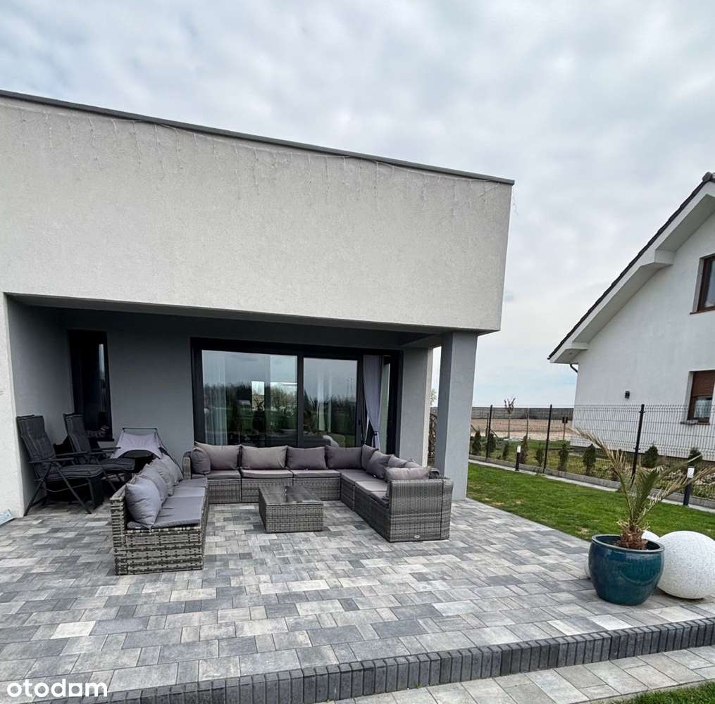 Komfortowy dom w Dominowie.-1