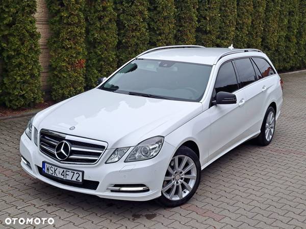 Mercedes-Benz Klasa E 220 CDI BlueEff Avantgarde - 1