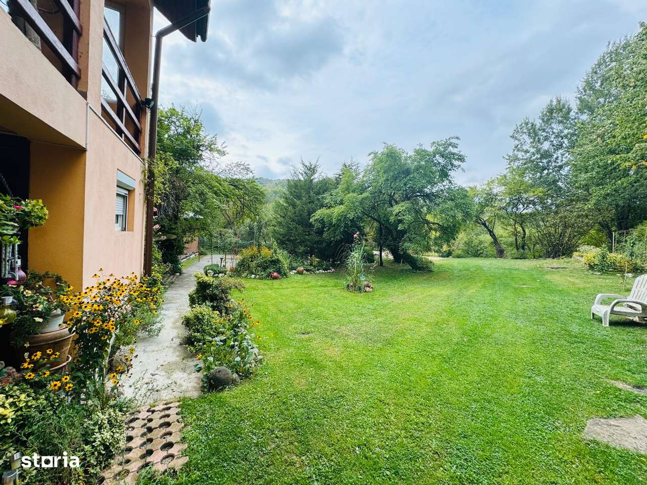 Casa (vila) de vanzare com. Varfuri|Suvita jud Dambovita teren 6000 mp-2