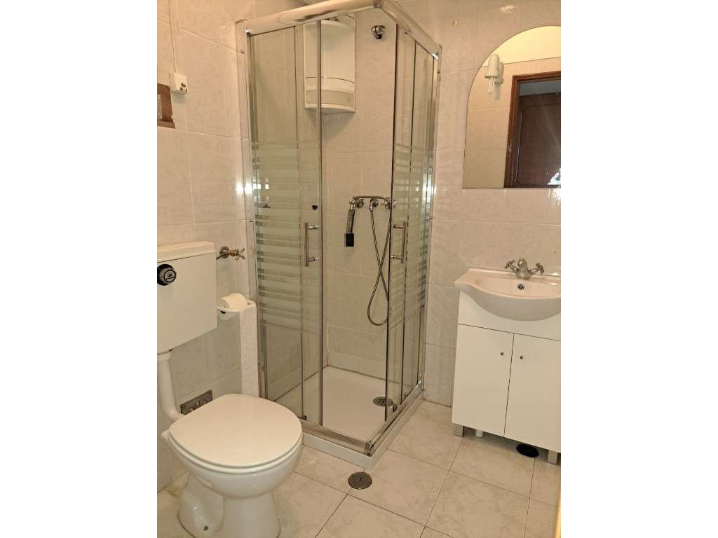 Apartamento T3 com garagem box-16