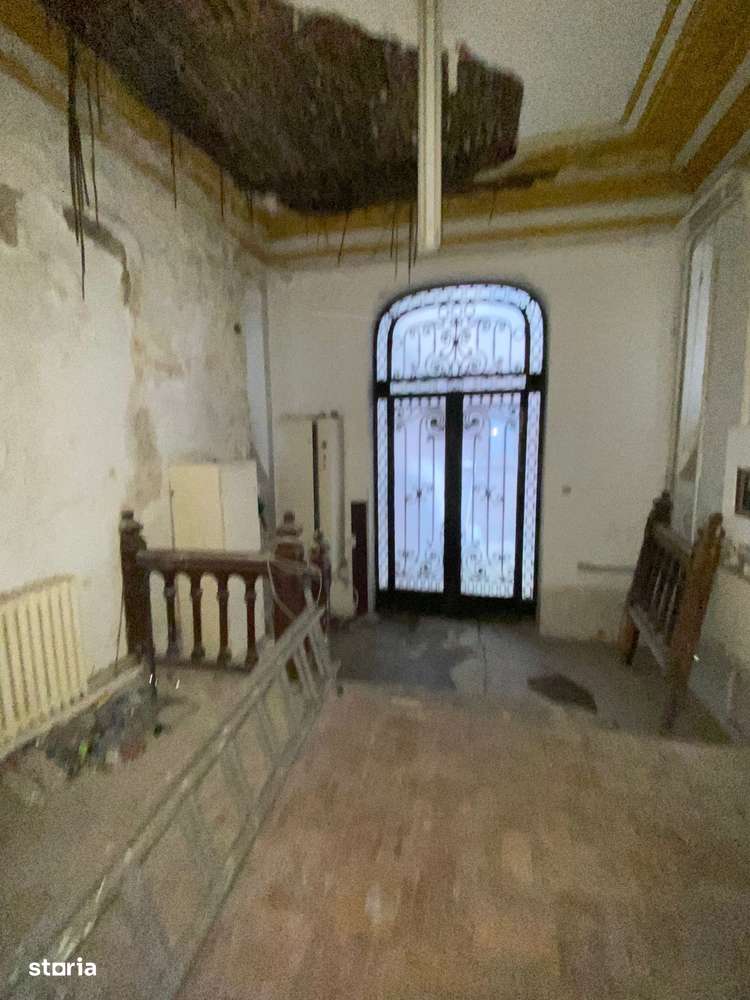 De Vanzare Vila Interbelica, 8-10 Camere, Romana - Zodiac-11