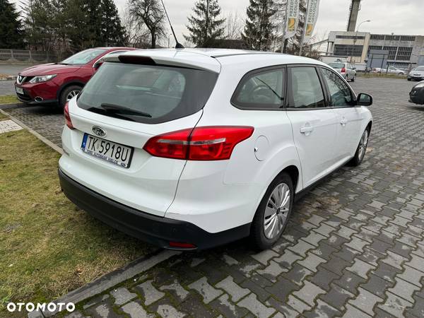 Ford Focus 1.6 TDCi Ambiente - 3