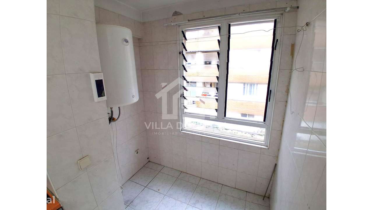 Apartamento T3 em Baguim Do Monte --18