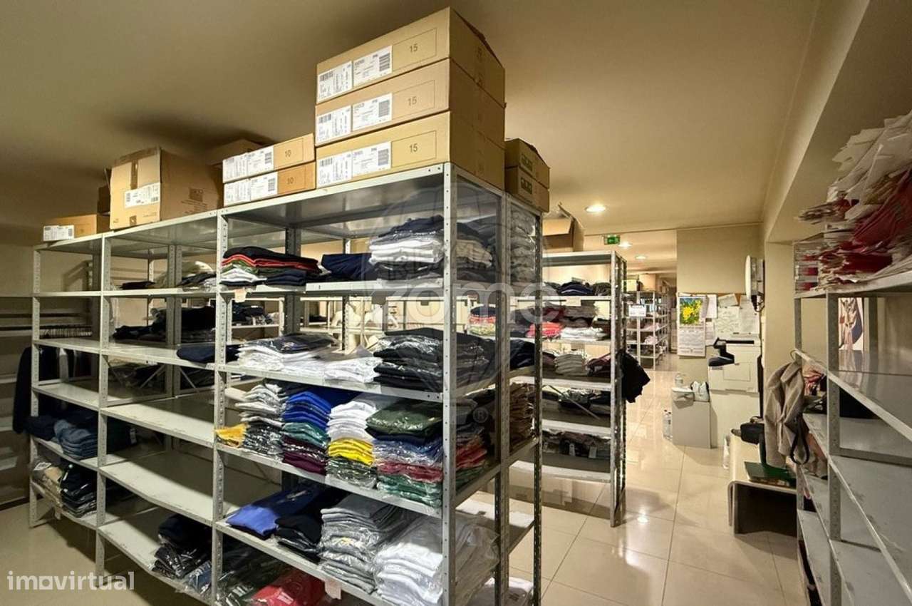 À Venda Prédio com-26