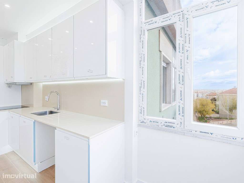 T3 Totalmente Remodelado - Avenida D. José I, Amadora-5