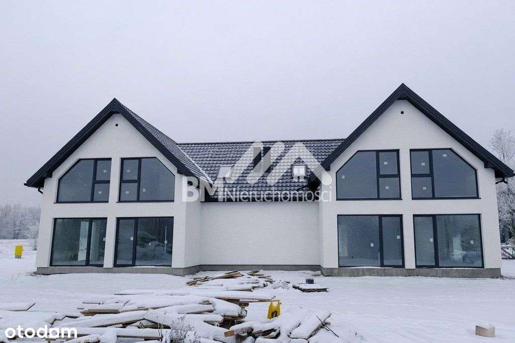 Nowoczesny, duże okna i pokoje-0