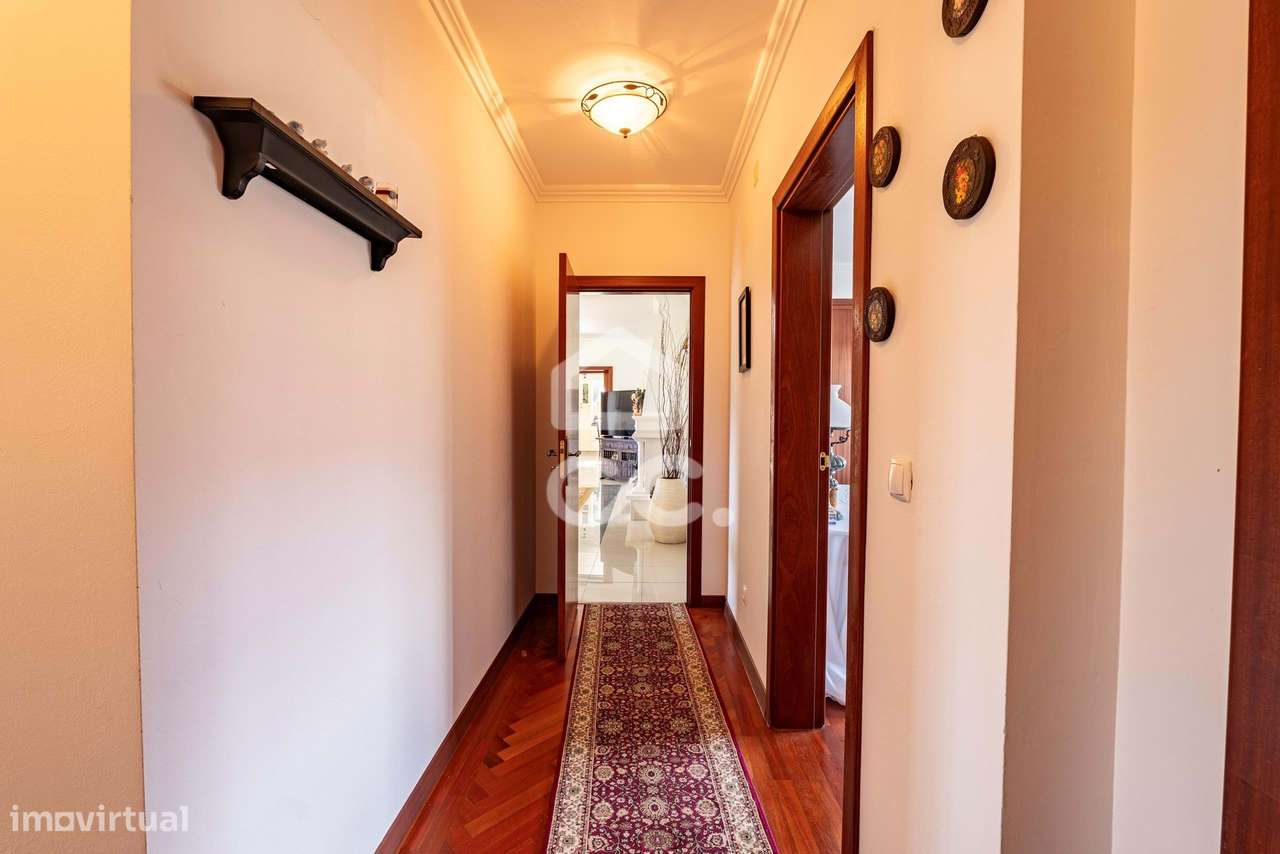 Moradia T4+3 de Prestígio em Vila Nova – Cadaval-25