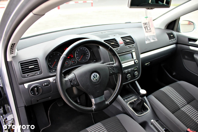 Volkswagen Golf - 15