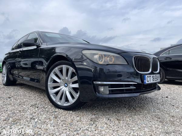 BMW Seria 7 730d - 35